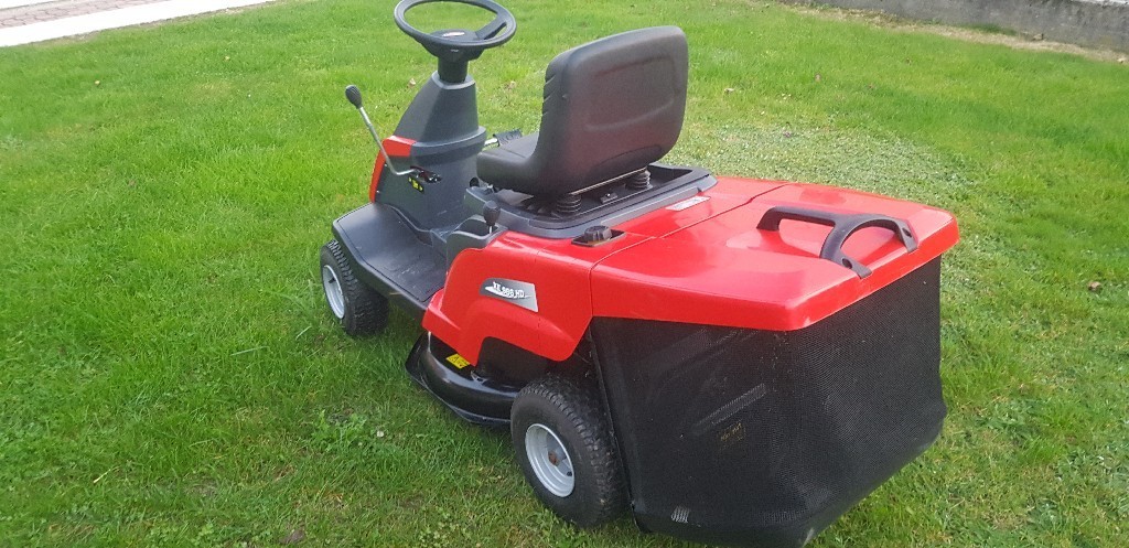 چمن زن تراکتوری XE 966HDB